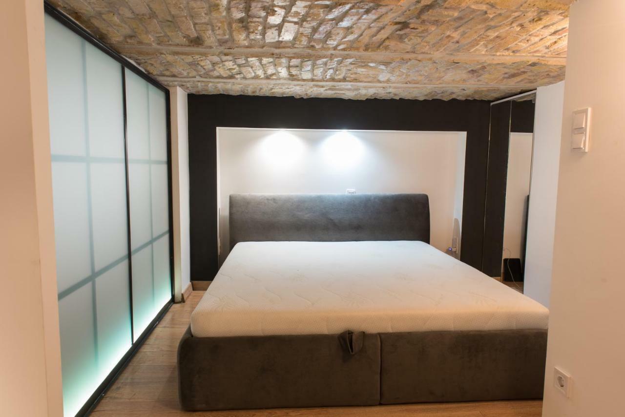 New Loft Style Appartman In The Heart Of The City Budapest Eksteriør bilde